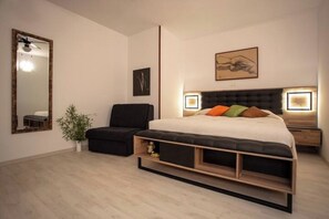 1 chambre, fer et planche à repasser, Wi-Fi, draps fournis