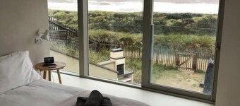 The Sandy Feet Retreat - Luxury Beach House