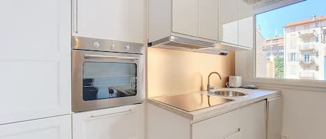 Fridge, microwave, oven, dishwasher