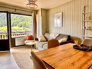 Family Studio, Mountain View | Living area
