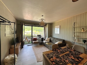 Family Studio, Mountain View | Living area