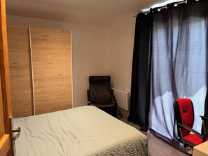 1 bedroom, WiFi, bed sheets