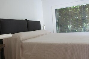 2 sovrum, strykjärn/strykbräda, gratis wi-fi och sängkläder