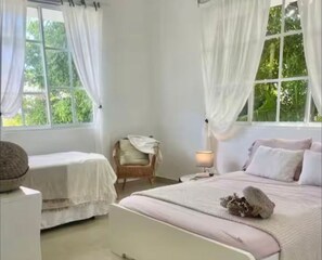 3 Schlafzimmer, Schreibtisch, Bügeleisen/Bügelbrett, kostenloses WLAN