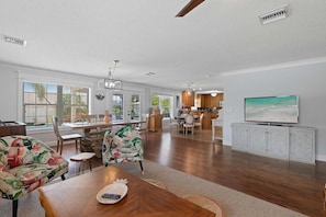 Interior - Casa Honu (New Smyrna Beach)