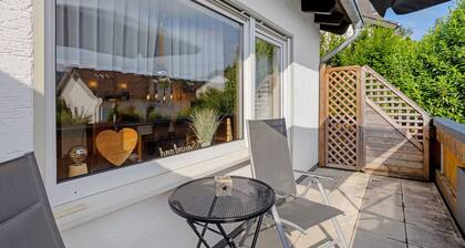 Apartment 'Auszeit' mit Bergblick, Balkon und WLAN