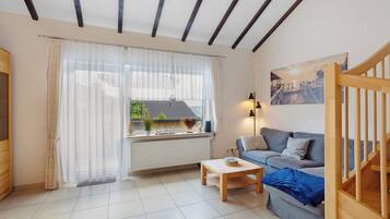 Fernseher, Stereoanlage