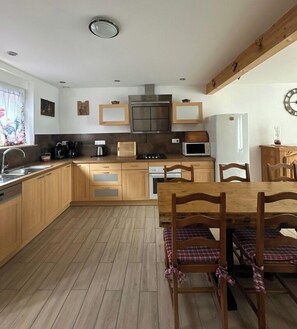 Fridge, microwave, oven, stovetop - Gîte manala & vivala for 2 to 6 people in METZERAL animals accepted (Metzeral)