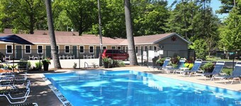 Grand Bend's Blue Water Motel