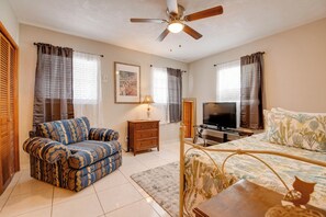 2 chambres, accès au Wi-Fi (inclus), literie fournie