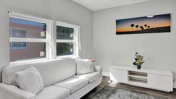 Classic Single Room (Pelican 10) | Living area