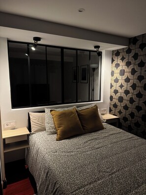 1 chambre, fer et planche à repasser, Wi-Fi gratuit, draps fournis