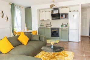 Smart TV, books, computer monitors