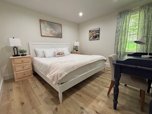 2 chambres, fer et planche à repasser, Wi-Fi, draps fournis