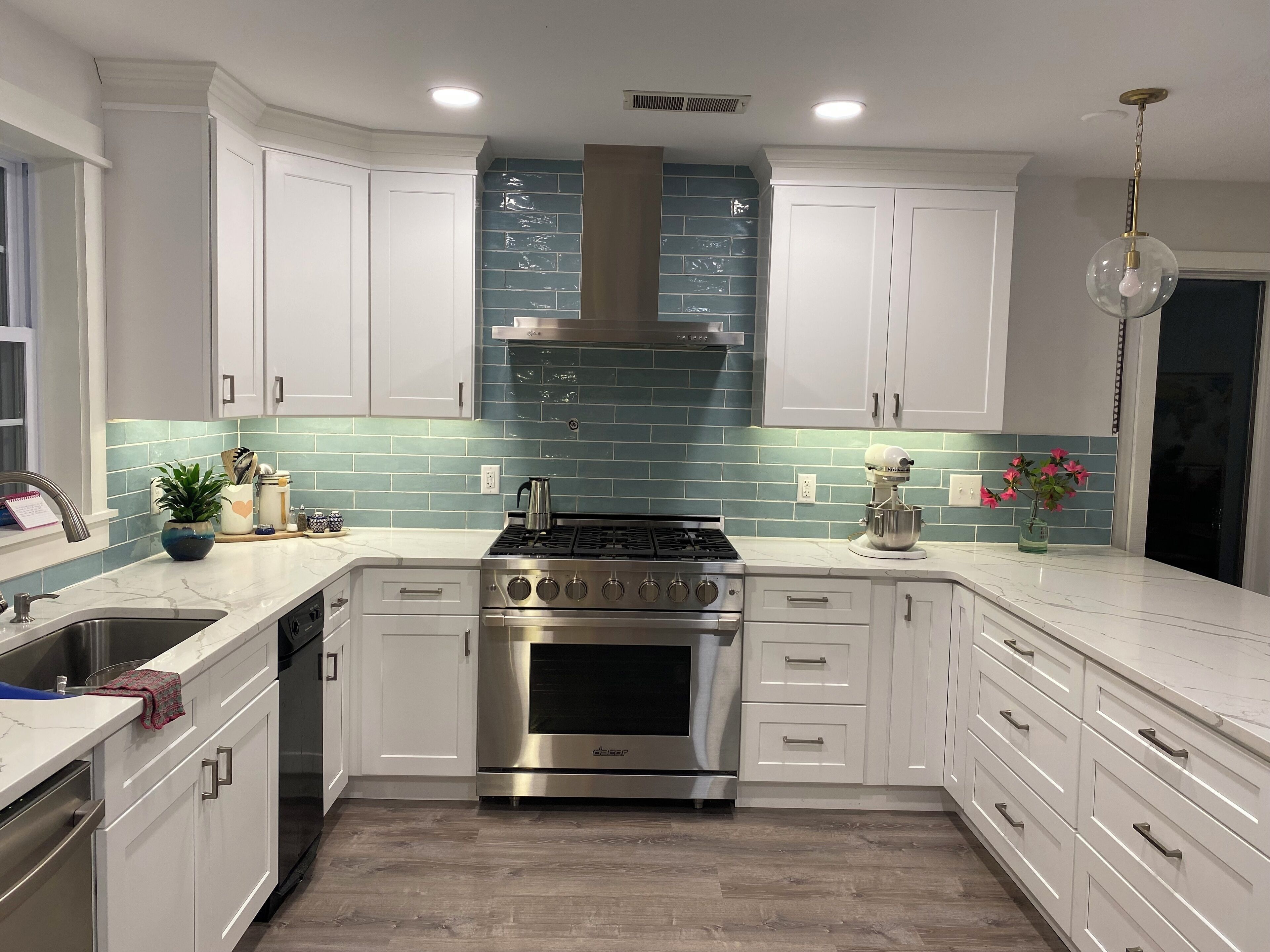 ميكروويف، فرن، موقد طهي مسطح، غسالة أطباق