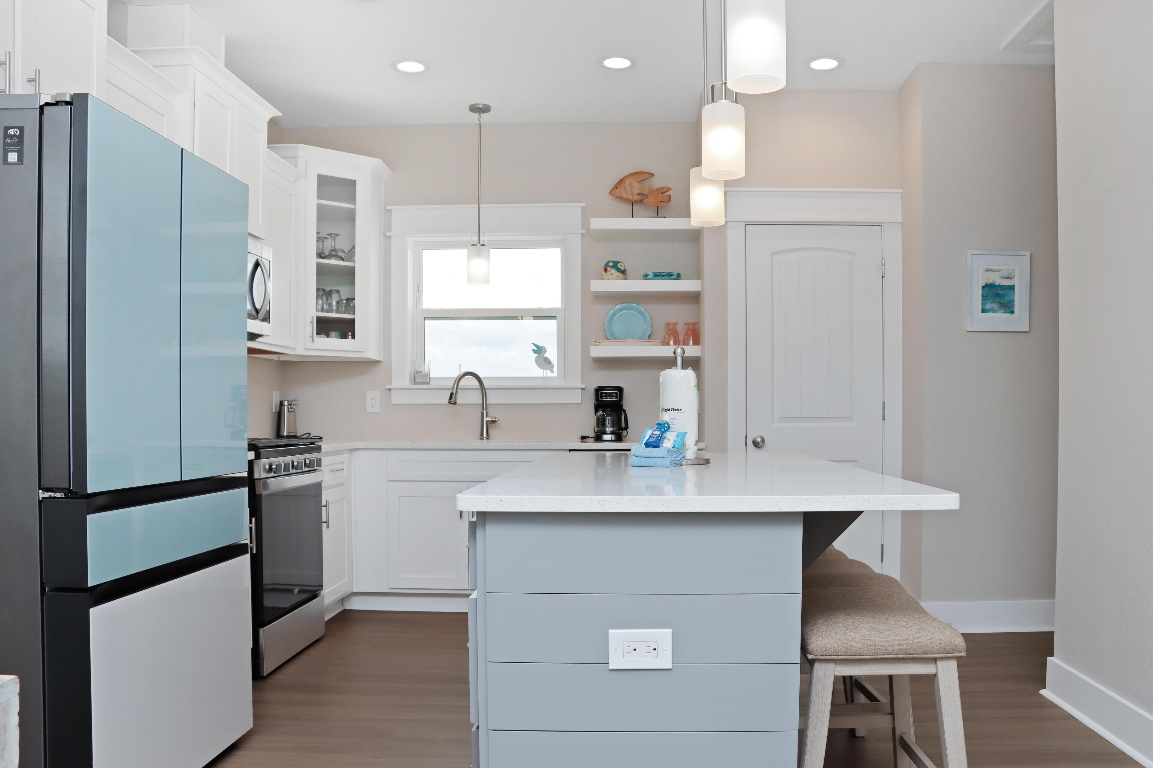 House, Multiple Beds (Reel Amerivibes) | Private kitchen