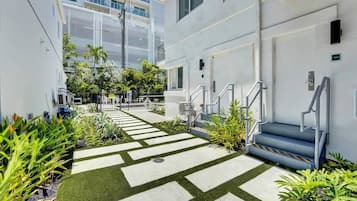 Entrada de la propiedad