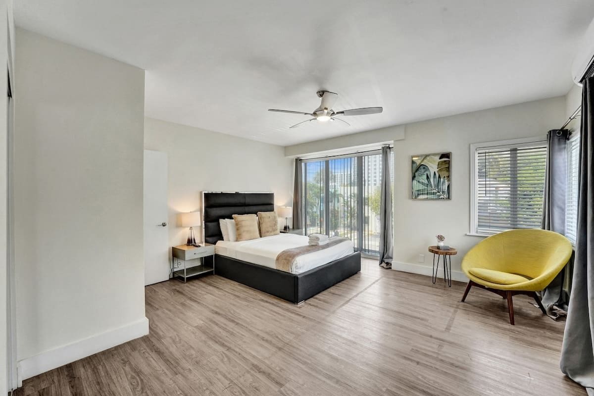 Classic Studio, Patio (Eden 1206) | Iron/ironing board, free WiFi