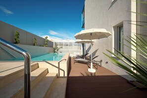 Piscine extérieure, piscine chauffée