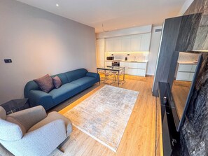 Superior Suite | Living room