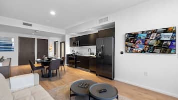 Kondominium Klasik, 3 kamar tidur (Elser 4418) | Area keluarga | TV LED