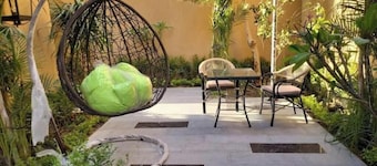 6BRs with private entrance -Three Sisters Villa