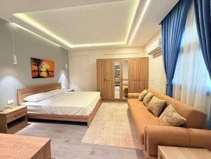 3 chambres, fer et planche à repasser, Wi-Fi gratuit, draps fournis