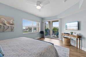 คอนโด, หลายเตียง (Oceanwalk 20-307) | 3 ห้องนอน