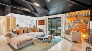 Smart TV, fireplace, ping pong, stereo - Stylish and Spacious Montauk Home with Private Pool, Eclectic Design, Total... (Montauk)