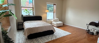 Pet Friendly Studio In Arena District With Event Parking