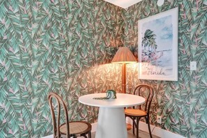 Couples dining - Stay Hospitality - Fort Lauderdale (Fort Lauderdale)