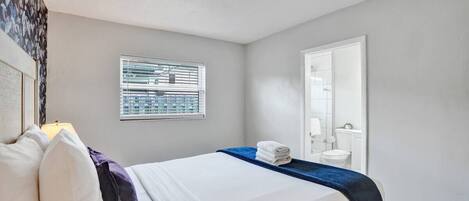 Klassieke eenpersoonskamer, 1 queensize bed, keuken | Een strijkplank/strijkijzer, gratis wifi