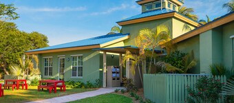 Comfy Double Queen | Garden View | No Hidden Fee