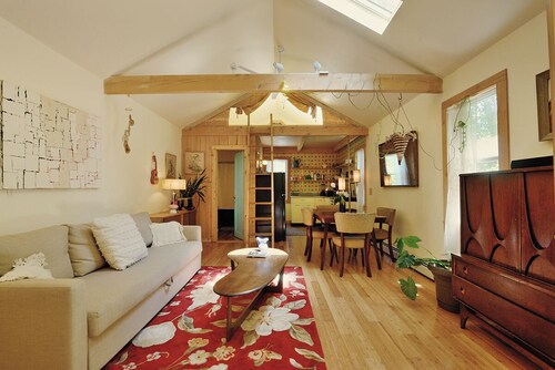 Outlier Inn Cottage on Farm Upstate Catskills