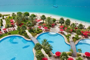Pool - Guest Room With Kitchenette Near Stop Pick Market (Abu Dhabi)