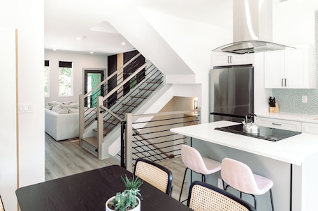 Interior. Modern Private 3BR w/ ensuites & Garage in Charlotte mins from Airport & Uptown