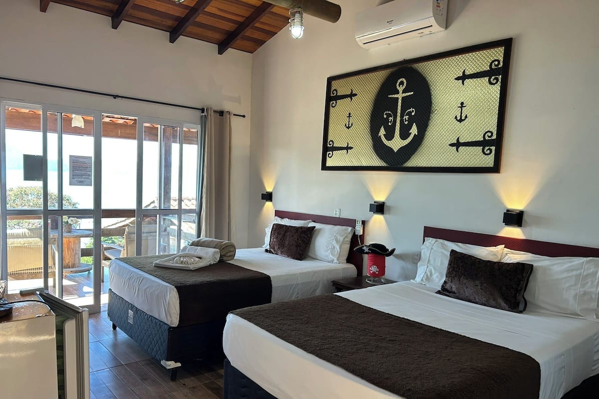 Suite Superior, vista mare | Con stile personalizzato, tende oscuranti, Wi-Fi gratuito, lenzuola