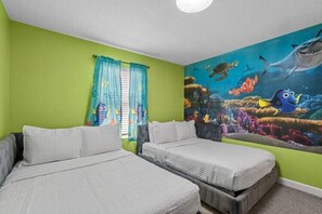 5 bedrooms, iron/ironing board, WiFi, bed sheets