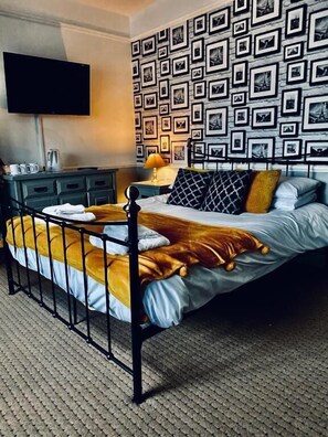 Fer et planche à repasser, Wi-Fi gratuit