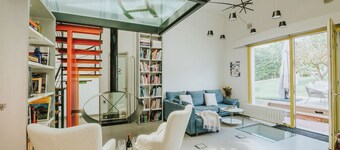 Detached villa in La Rioja Alta: garden and private parking, mini golf, jacuzzi.