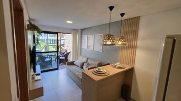 Classic Apartment, Courtyard View | Living area