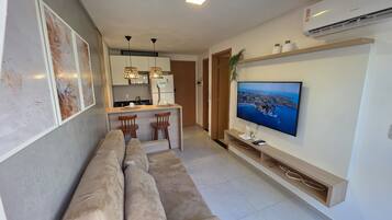 Apartamento clássico, vista para o pátio | Área de estar