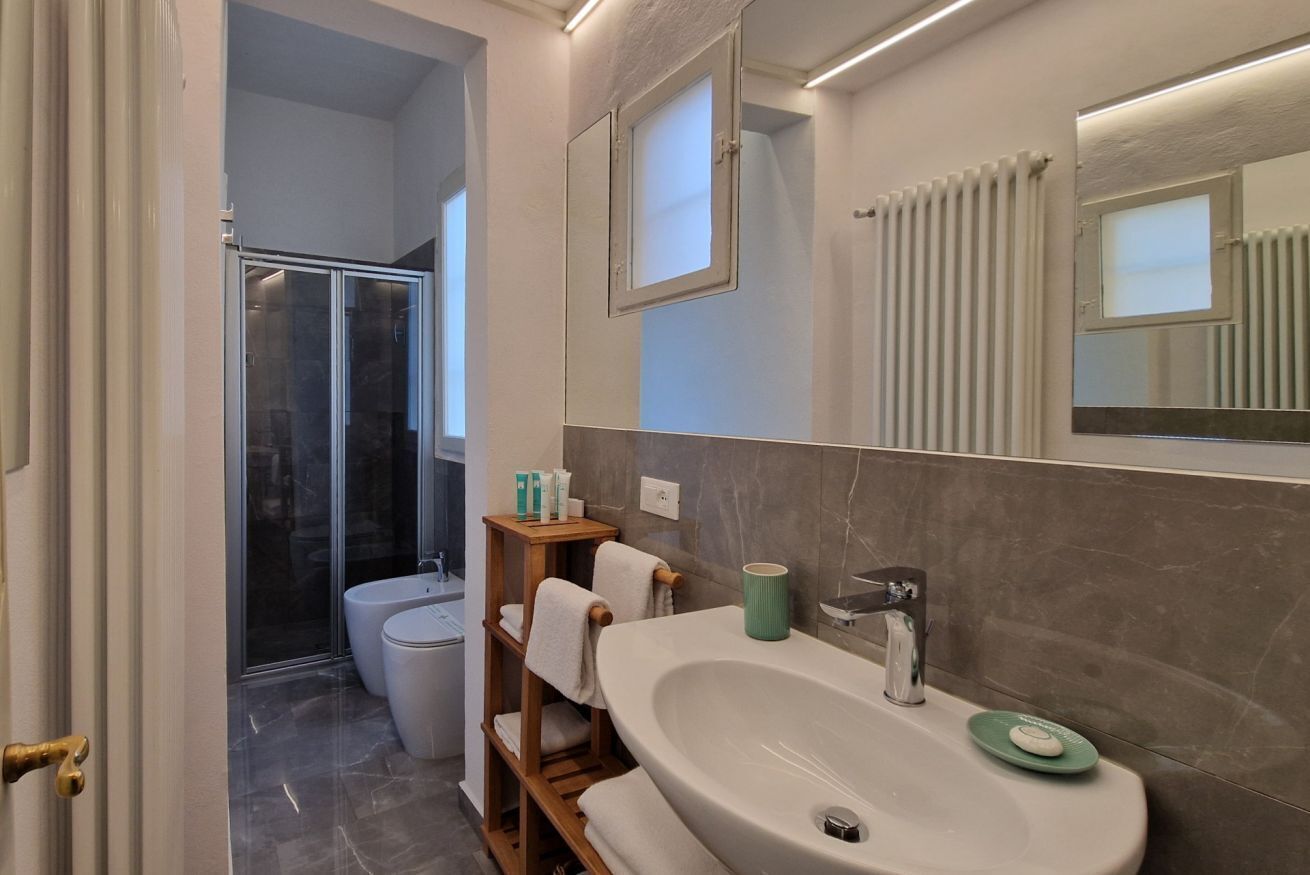 Shower, bidet