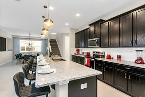 Fridge, microwave, oven, stovetop - Last Minute Disney! Private Pool, Hot Tub, Game Room & Themed Bedrooms. Book Now! #65373 (Orlando)