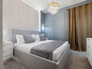 12 chambres, fer et planche à repasser, Wi-Fi, draps fournis