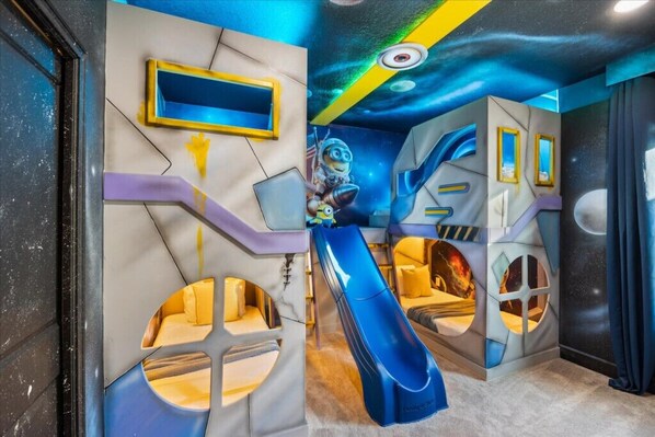 15 bedrooms, iron/ironing board, WiFi, bed sheets