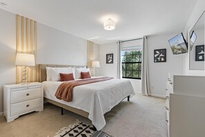 6 chambres, fer et planche à repasser, Wi-Fi, draps fournis