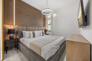 12 bedrooms, iron/ironing board, WiFi, bed sheets - Last Minute Disney! Private Pool, Game Room & Themed Bedrooms. Book Now! #118059 (Orlando)