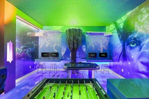 Game room - Last Minute Disney! Private Pool, Game Room & Themed Bedrooms. Book Now! #118059 (Orlando)