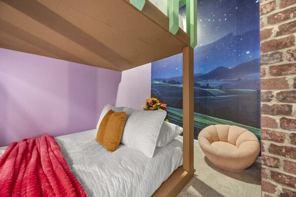 12 bedrooms, iron/ironing board, WiFi, bed sheets